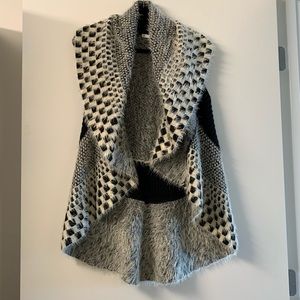 Sioni Black and White Sweater Vest Cardigan L/XL